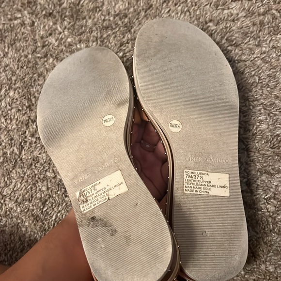 Vince Camuto Sandals 🩷 - Picture 5 of 9